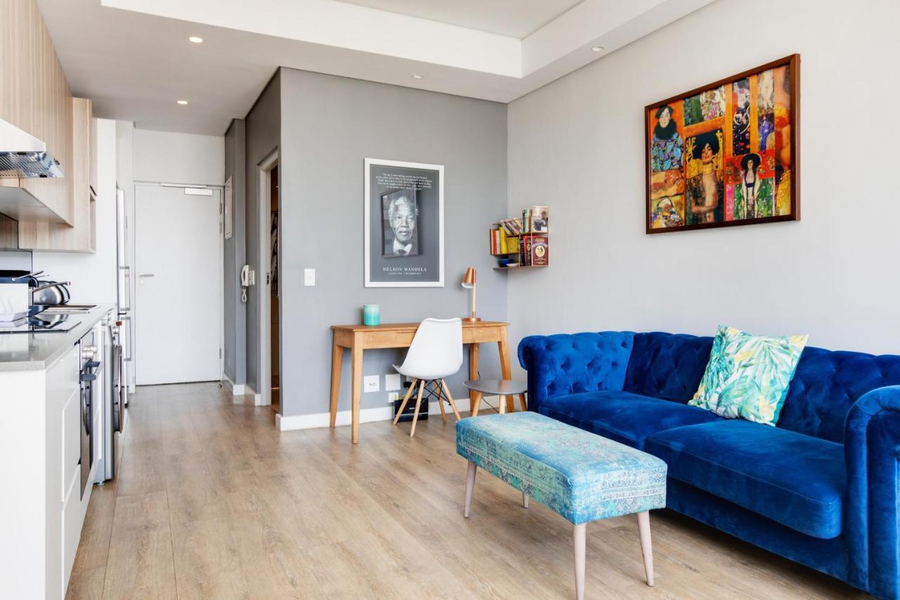 Apartment Backup-power Eclectic Blue View